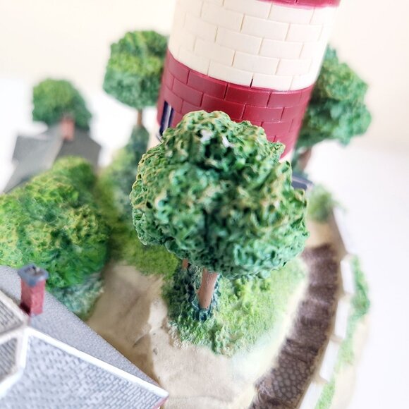 Lenox Light At Independence Point Lighthouse Porcelain Sculpture Figure w/ Box - Picture 8 of 16